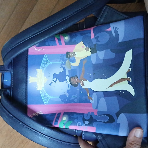 Princess and the frog loungefly mini backpack - Picture 4 of 5